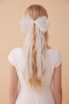 strikspeld meisjes, tule haaraccessoire, lange haarspeld, communie haarspeld, feestelijke haaraccessoire, meisjes strik speld, witte haarspeld, elegante haaraccessoires, bruiloft haaraccessoire